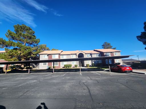 *******2 WEEKS FREE RENT ******* 2 BED, 2 BATH CONDO!! Gated Community by The Lakes!! – photo 1
