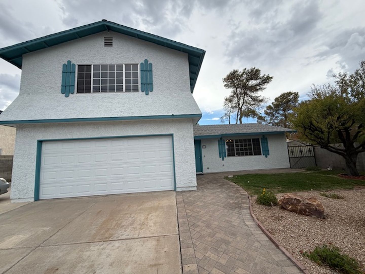 Henderson House: 814 Arrowhead Trail