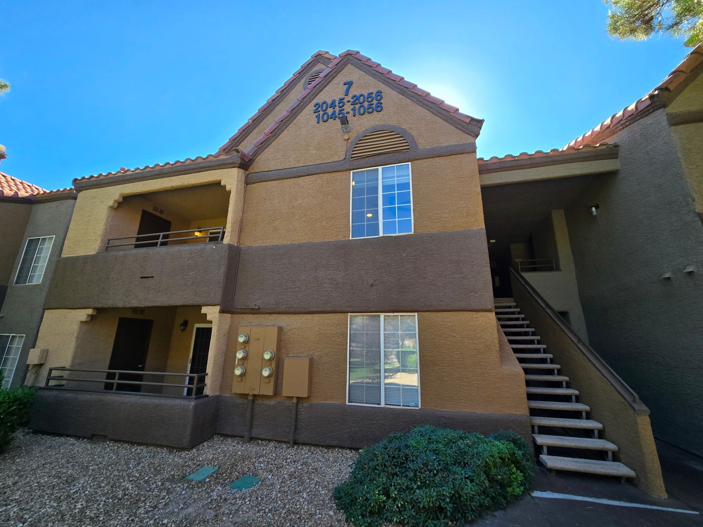 Las Vegas House: 2200 S Fort Apache #2055