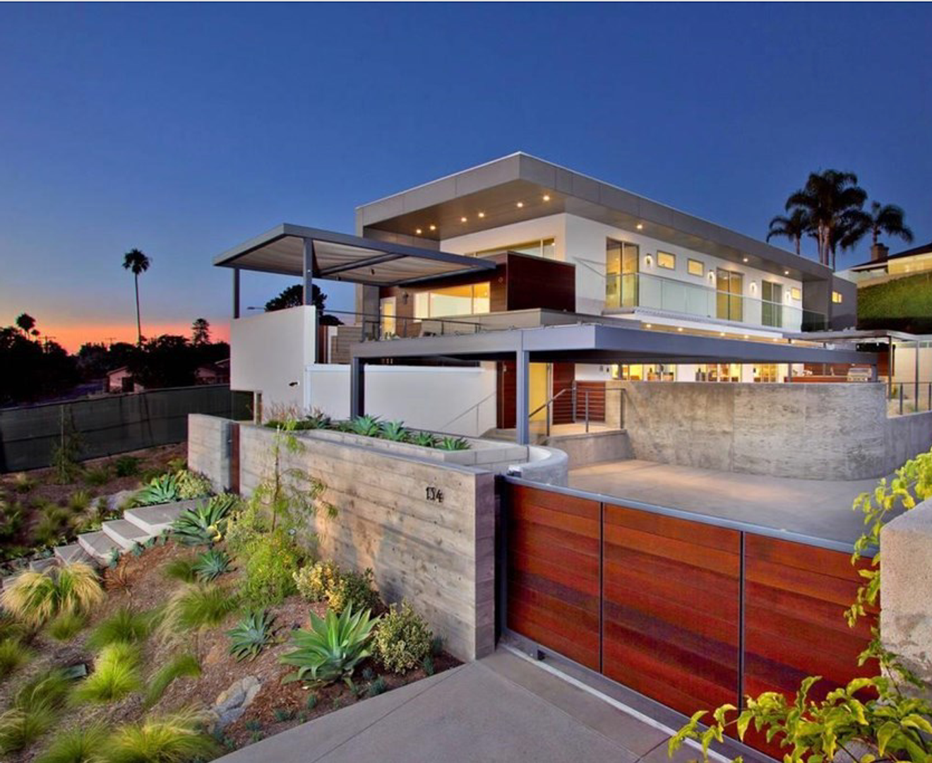 Solana Beach House: 134 S Granados