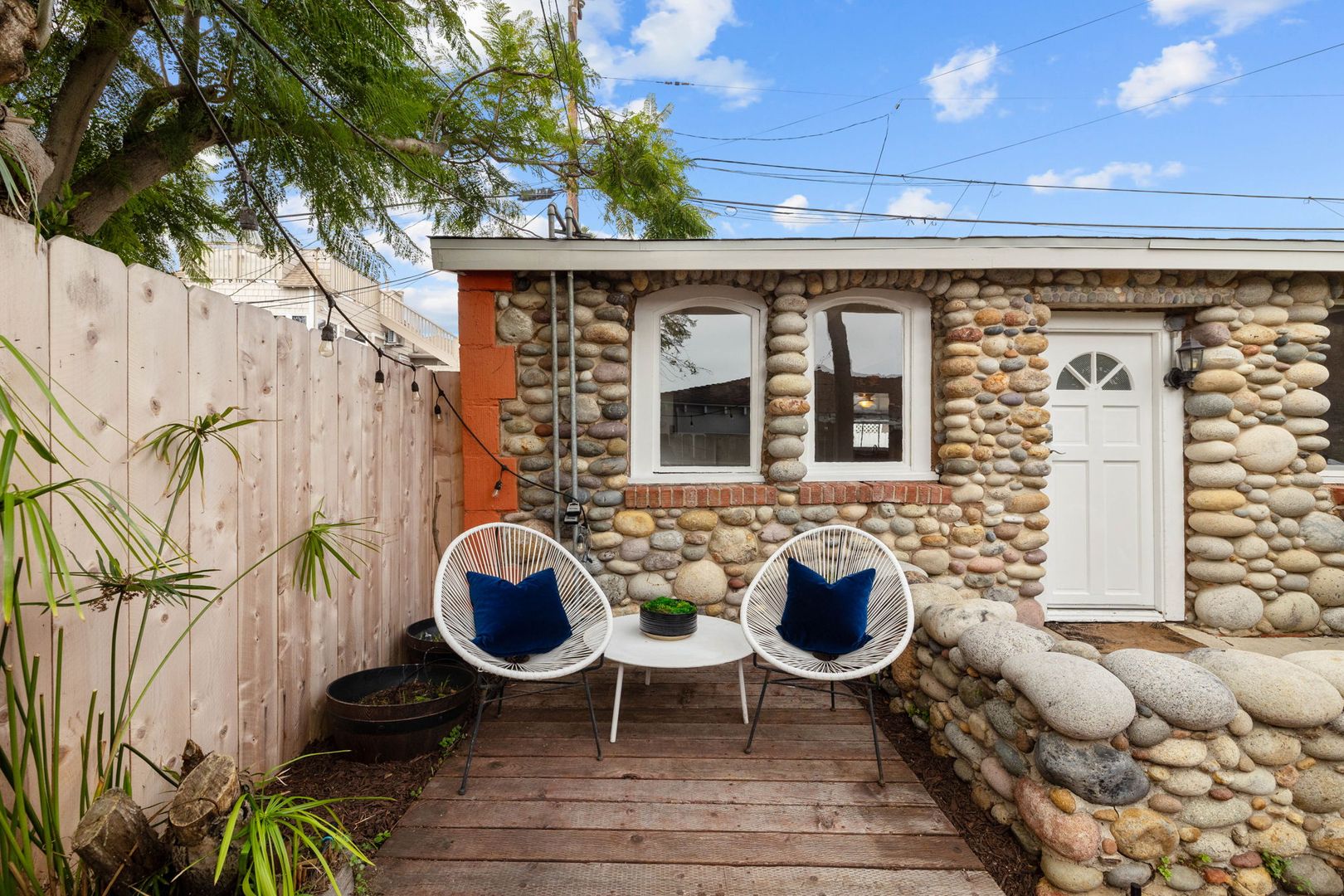 La Jolla Apartment: 344 Bonair St