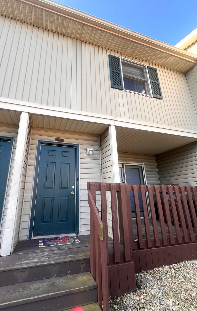 Bloomington Condo: 1713 N Lincoln St