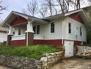 2 Bedroom House (Can occupy 3 unrelated Adults) $1,700. Available August 2027 – photo 1