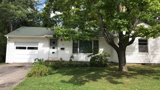 4 Bedroom Home Avail August 2027! Monthly rent $3,400 – photo 1