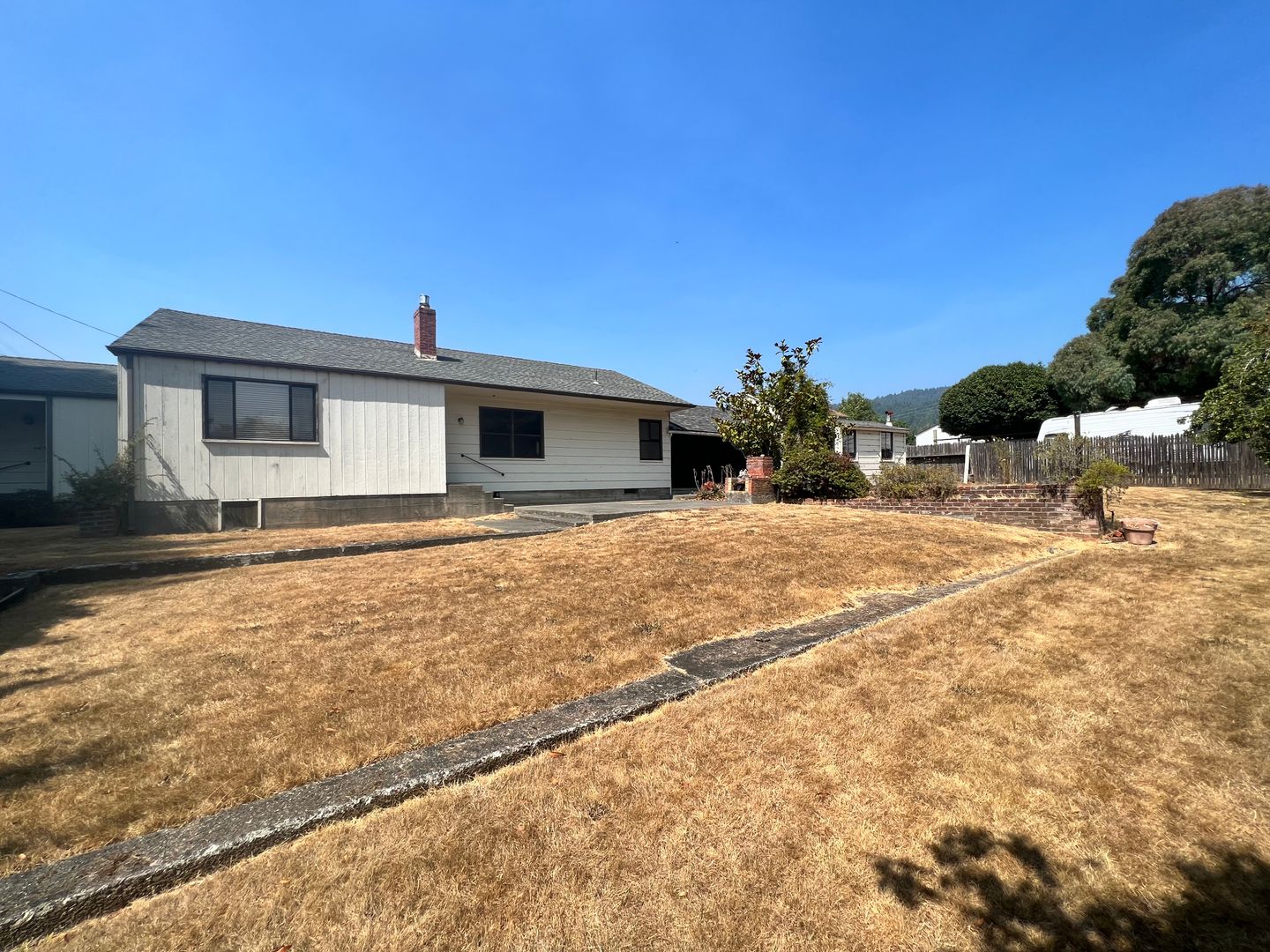 Blue Lake House: 741 2nd Avenue