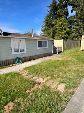 Mckinleyville 1 Bedroom Furnished Duplex