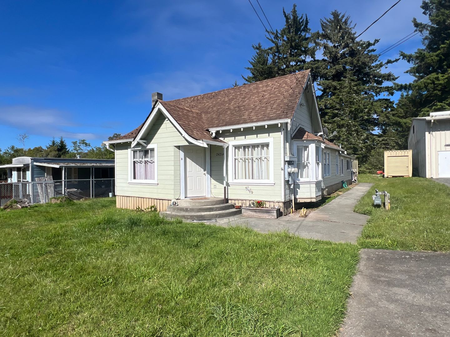 Mckinleyville Apartment: 2421 Central Avenue