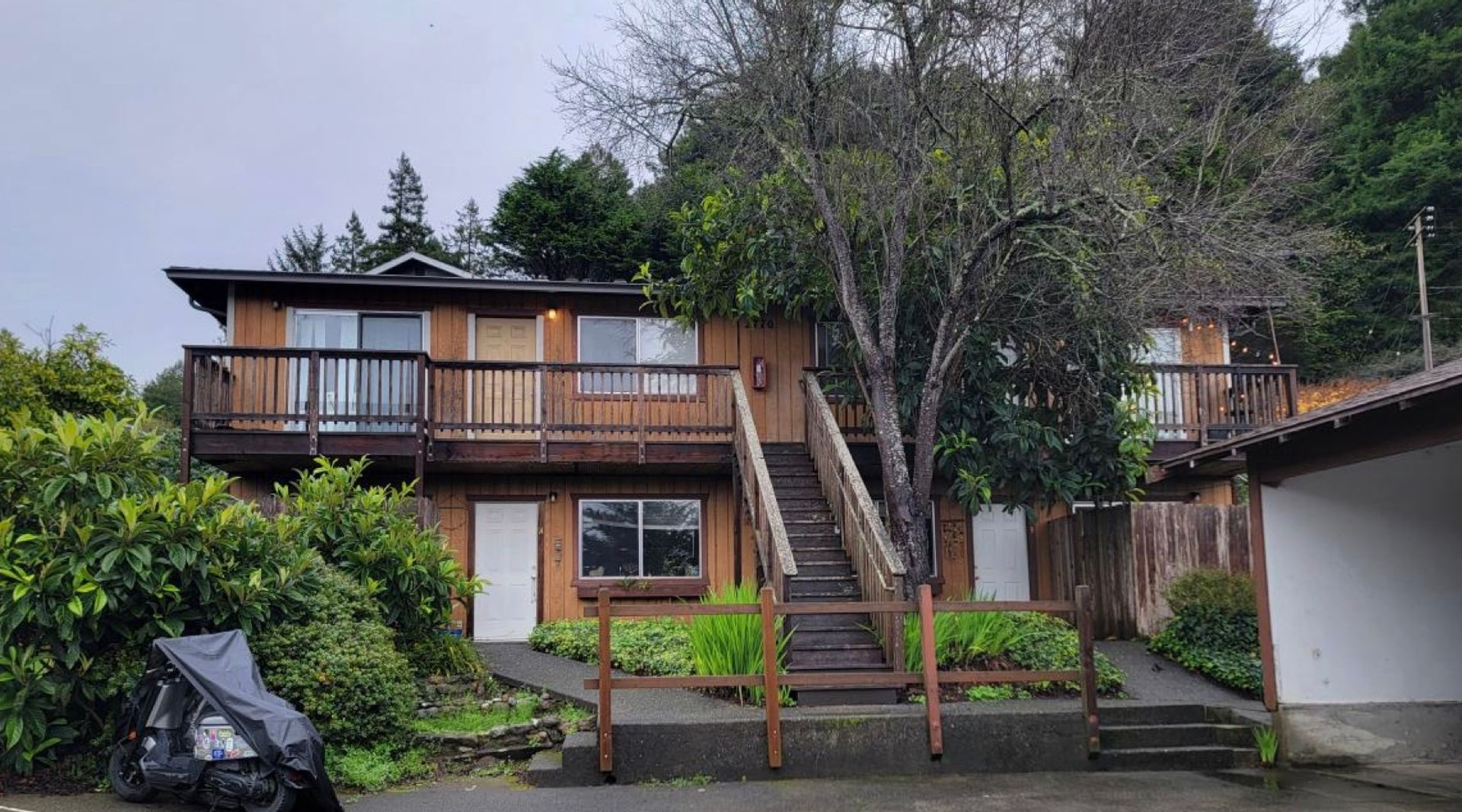 Arcata Apartment: 2770 Lk Wood