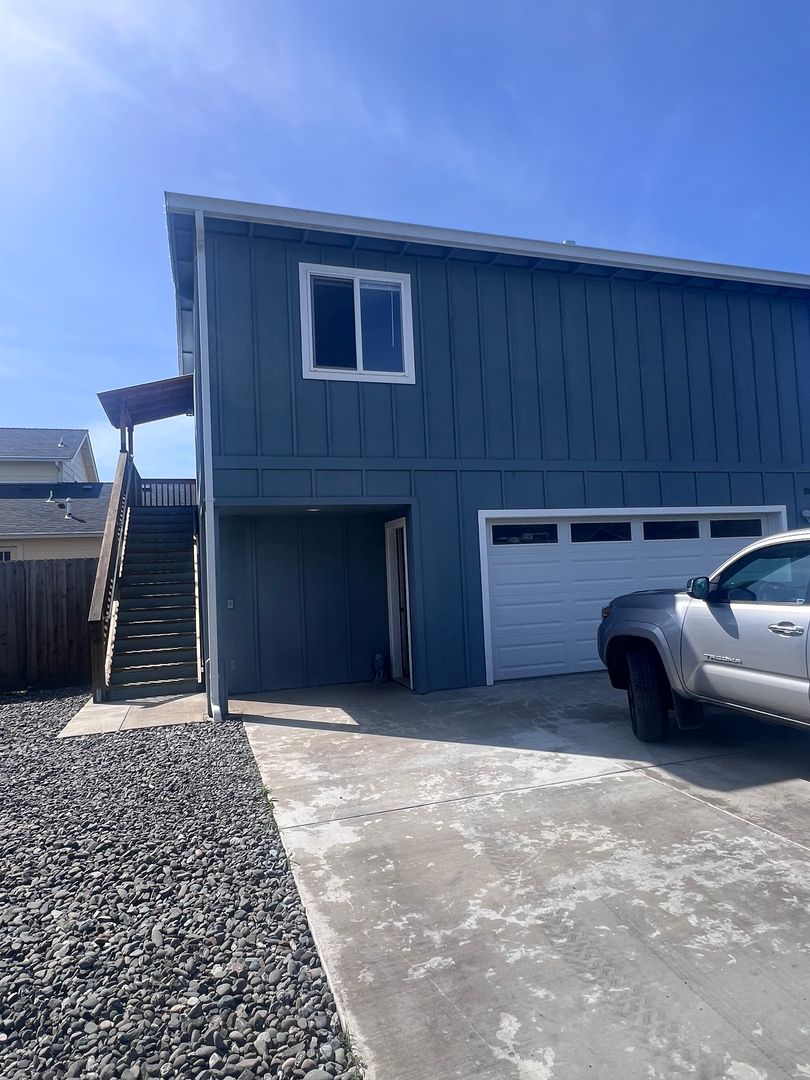 Mckinleyville House: 1809 Caroline Avenue