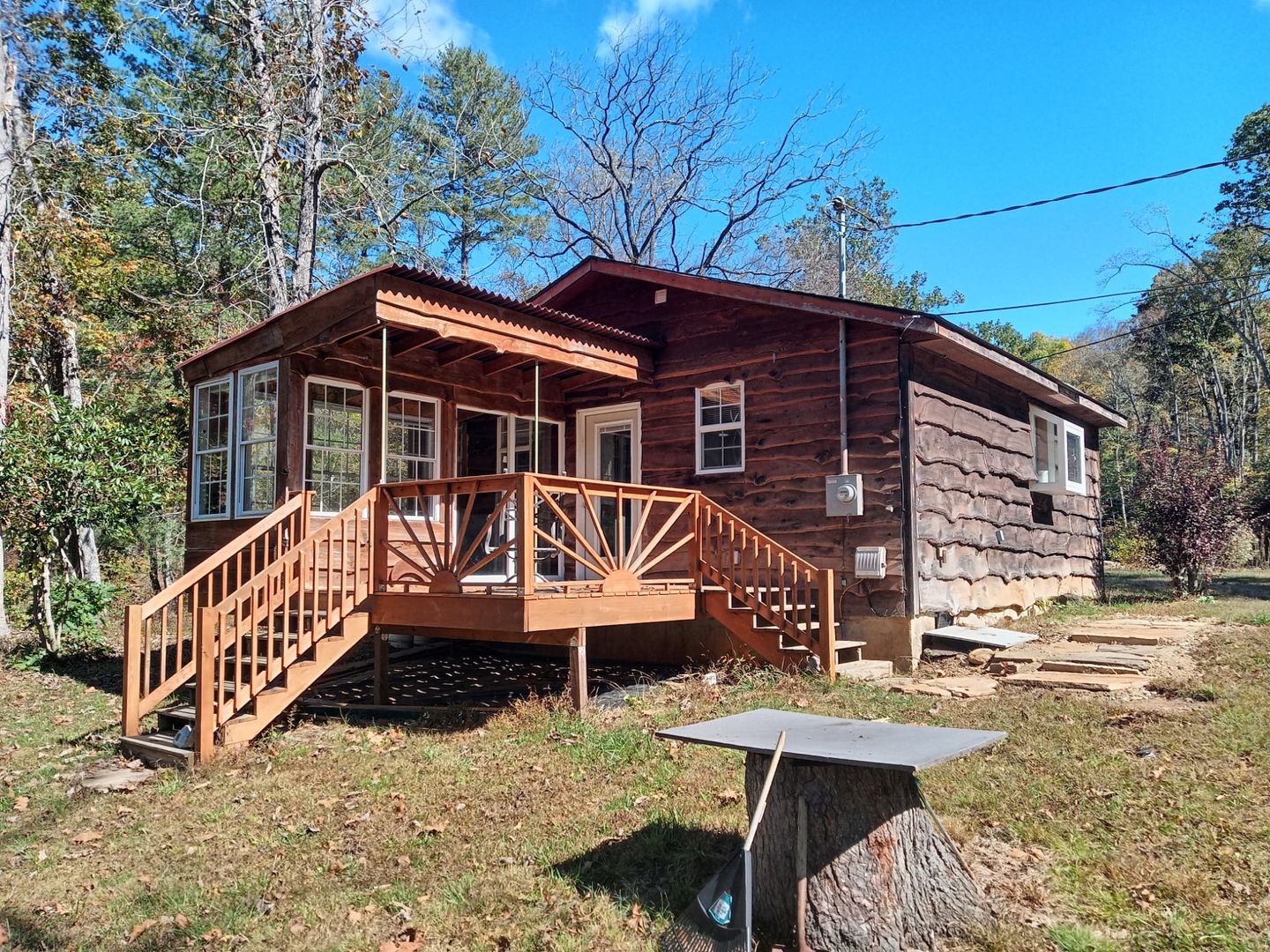 Beautiful One Bedroom Cabin on your own Private Pond!