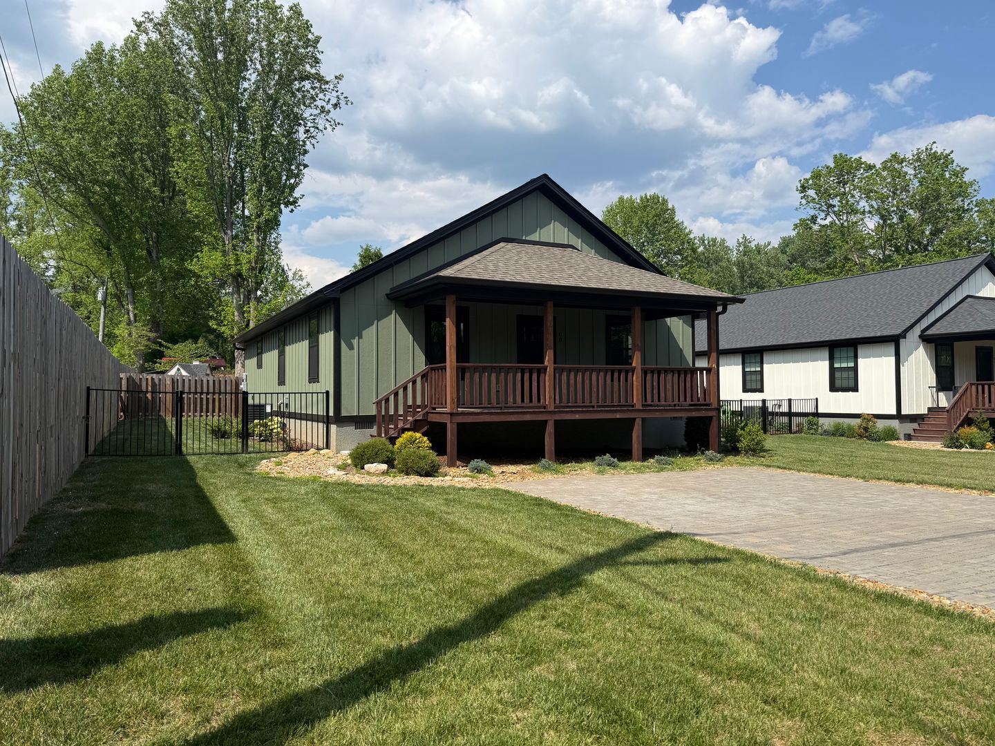 Black Mountain House: 88 Atkins Drive