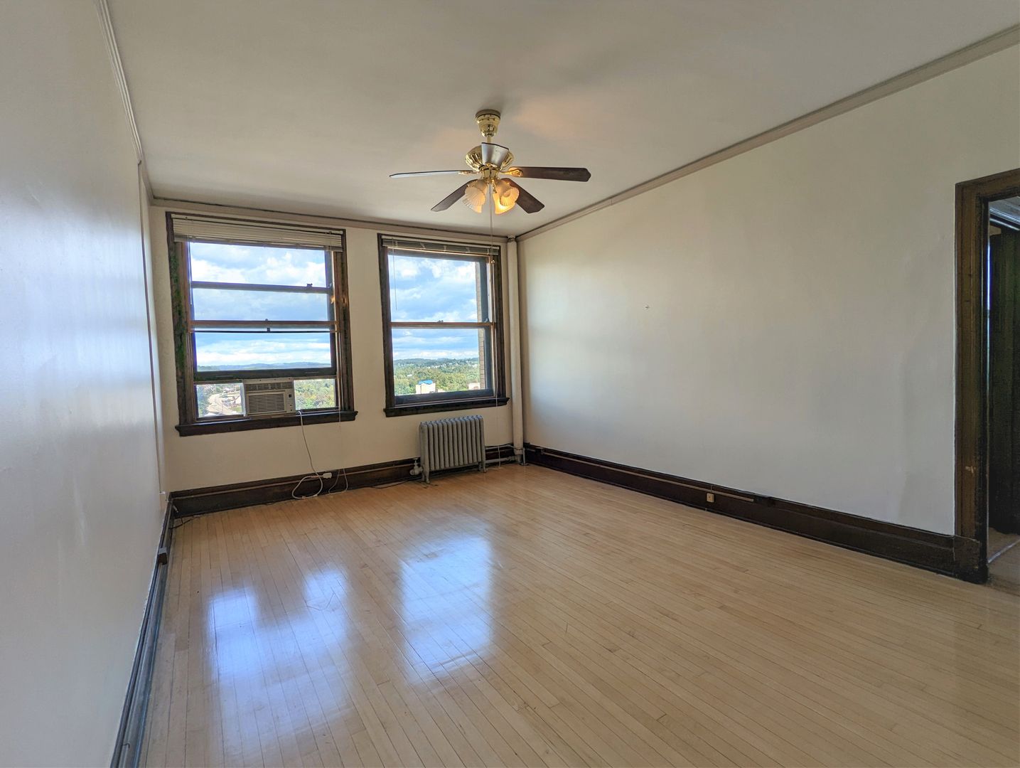 Uniontown Apartment: 48-52 W Main St