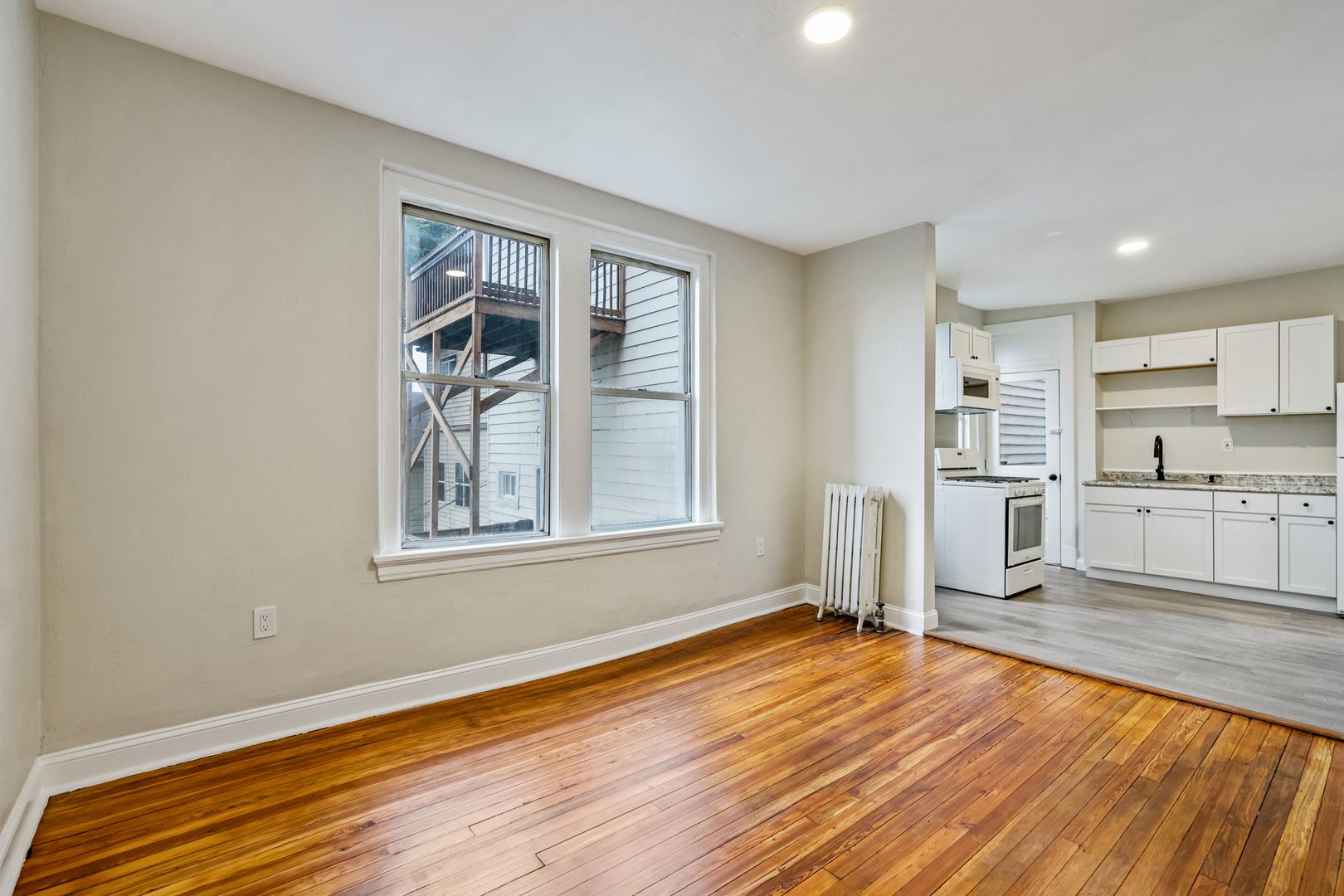 Pittsburgh Apartment: 701 Brownsville Rd