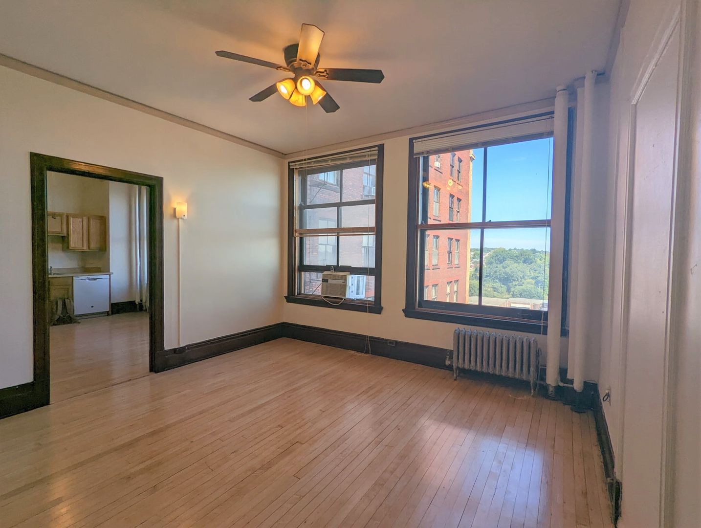 Uniontown Apartment: 48-52 W Main St