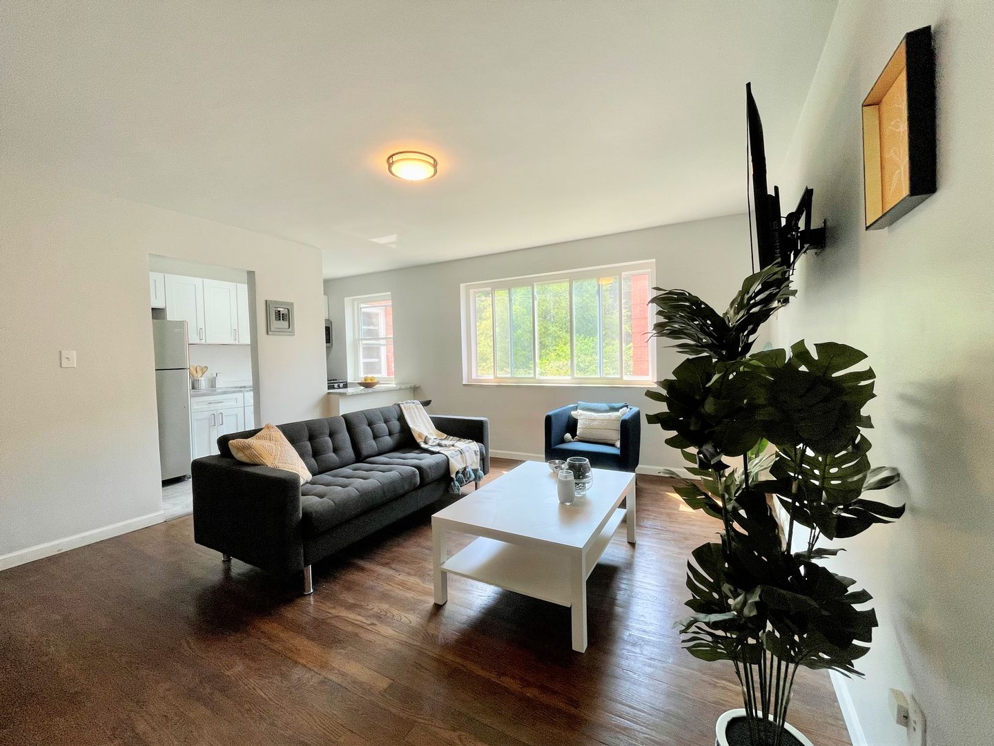 Penn Hills Apartment: 2700 Robinson Blvd