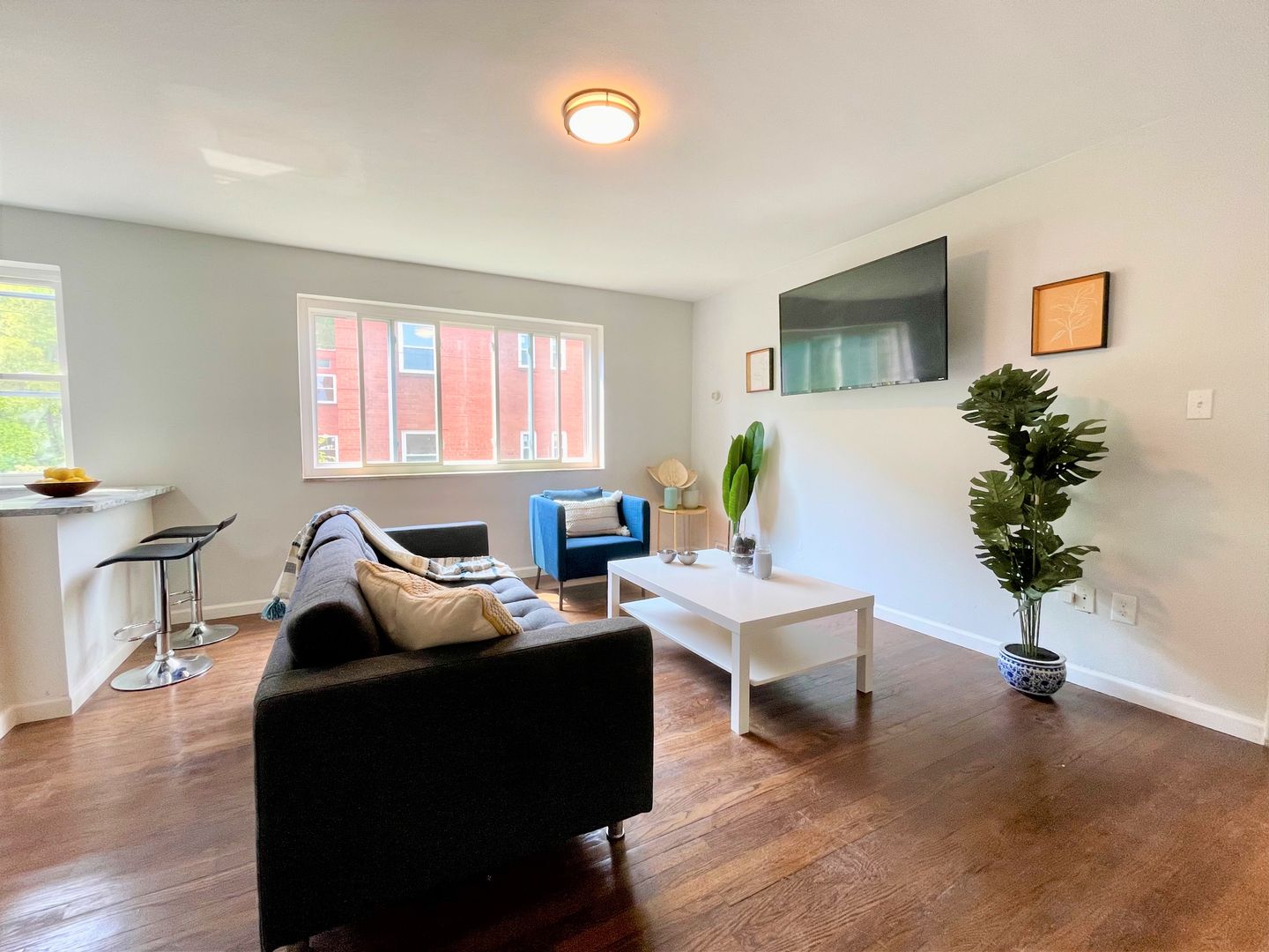 Penn Hills Apartment: 2700 Robinson Blvd