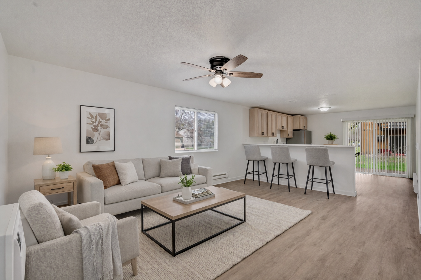 Onalaska Apartment: 1112 10th Ave N