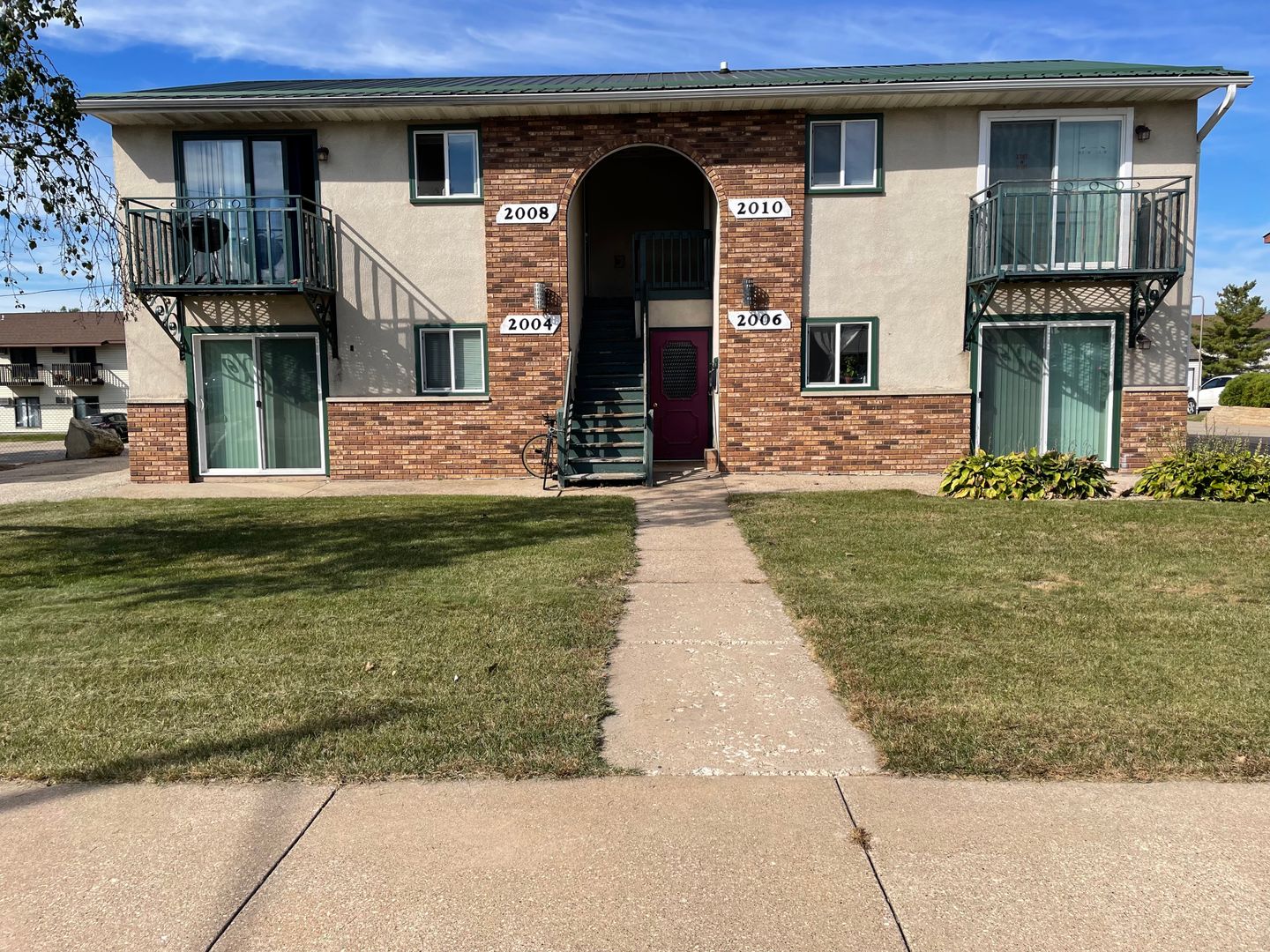 La Crosse Apartment: 2004-2010 7th St S