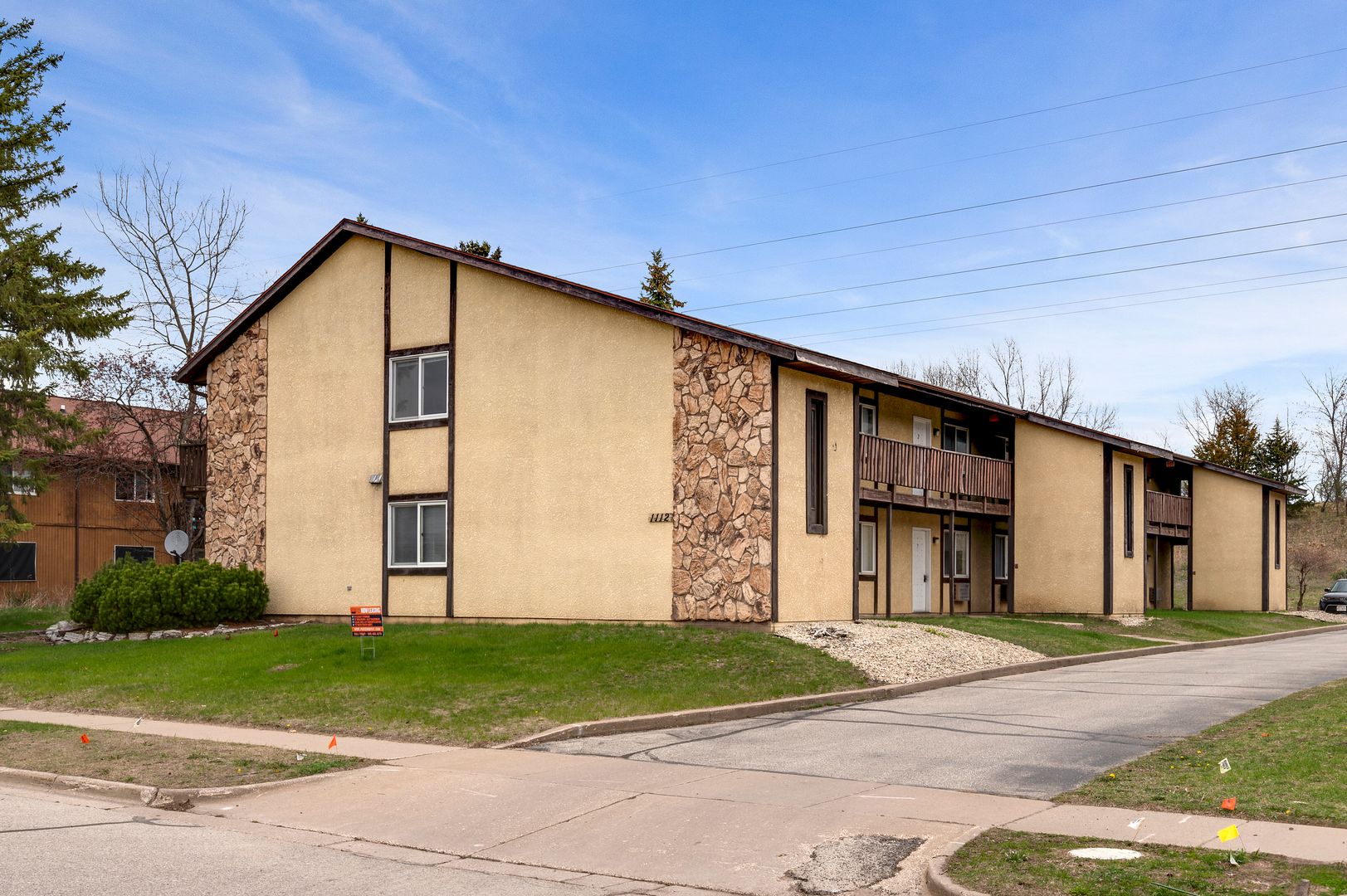 Onalaska Apartment: 1112 10th Ave N