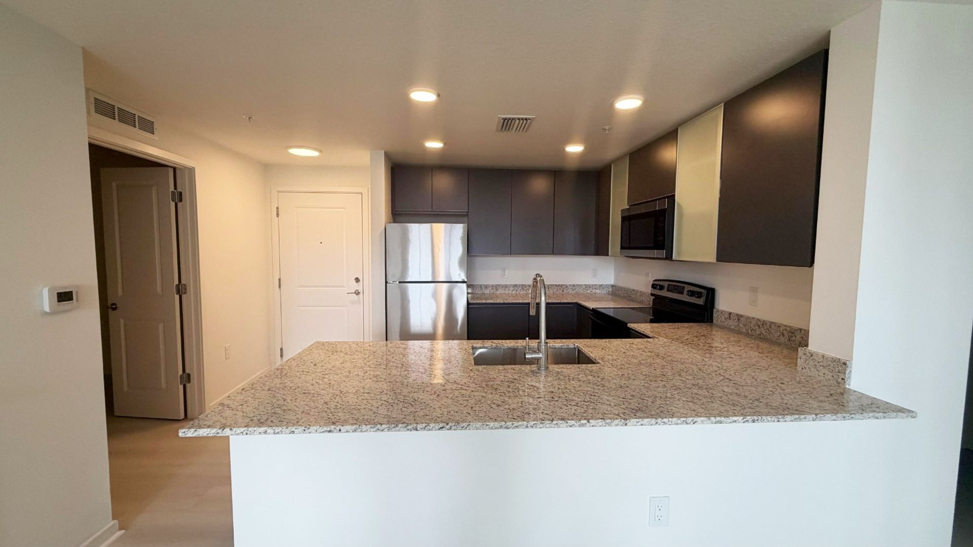 5587 MILLENIA BLVD, #213 6 of 12