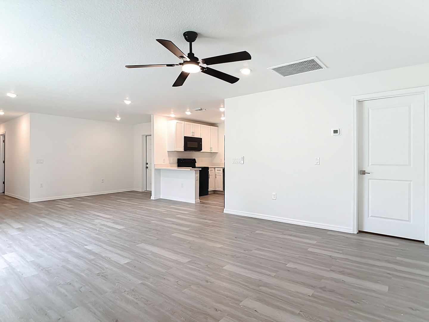 3067 Quarter St, North Port, FL 34288 6 of 12