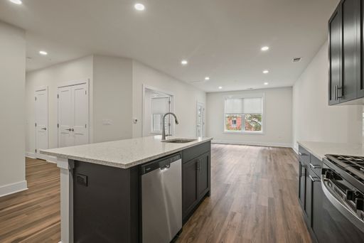 1-Bedroom with Den / 1-Bathroom Apartment, New Community in Skillman, NJ