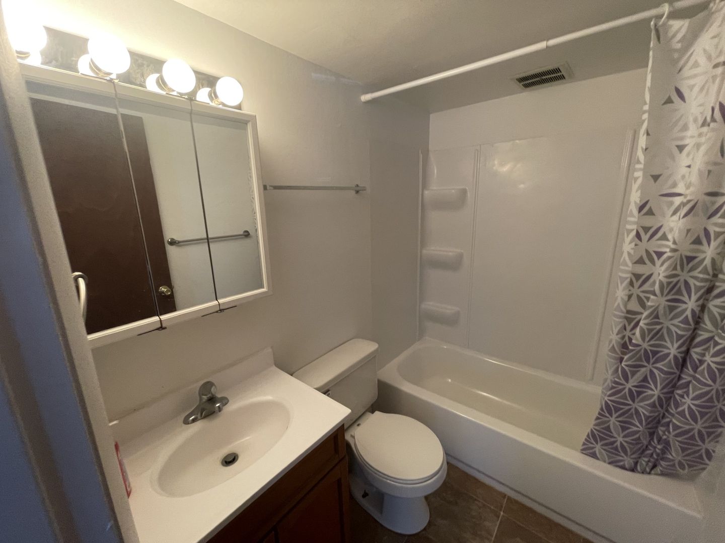 Peru Apartment: 2417 Marquette Rd.