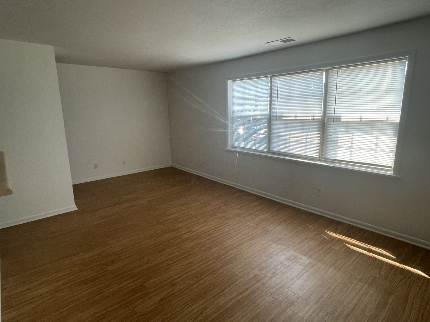 Peru Apartment: 2401 Marquette Rd.