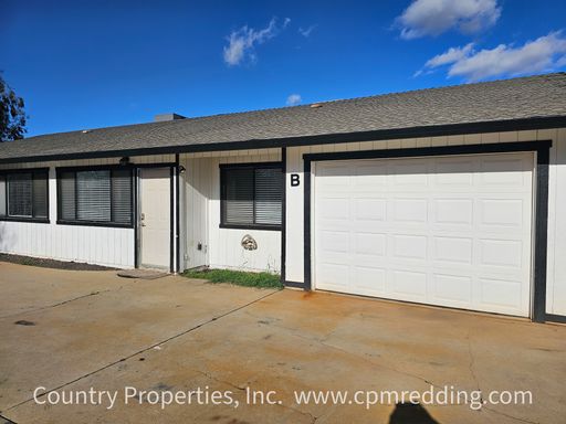 3-Bedroom Duplex in Lake California with Garage Available Now!