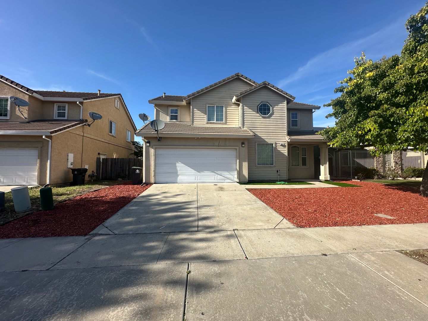 Stockton House: 1435 Lever Blvd