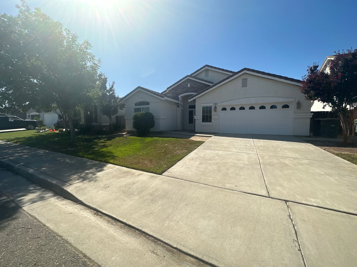 Livingston House: 543 Chandler Court