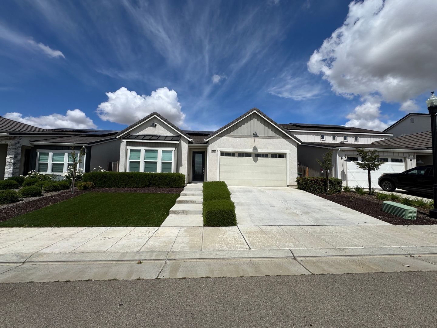 Madera House: 601 Wishon Avenue W.