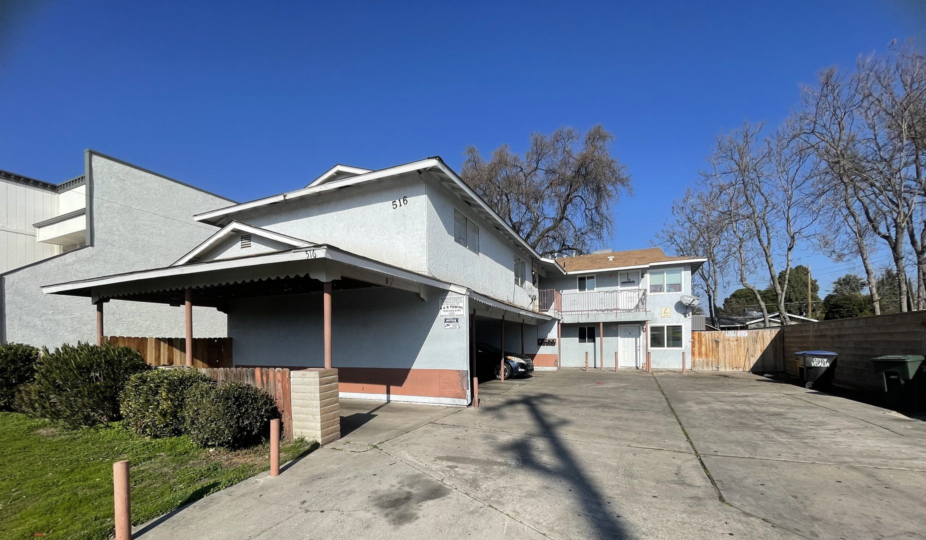 Visalia Apartment: 516 W. Murray Avenue