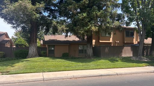 4002 Elmo Loop #D – photo 1