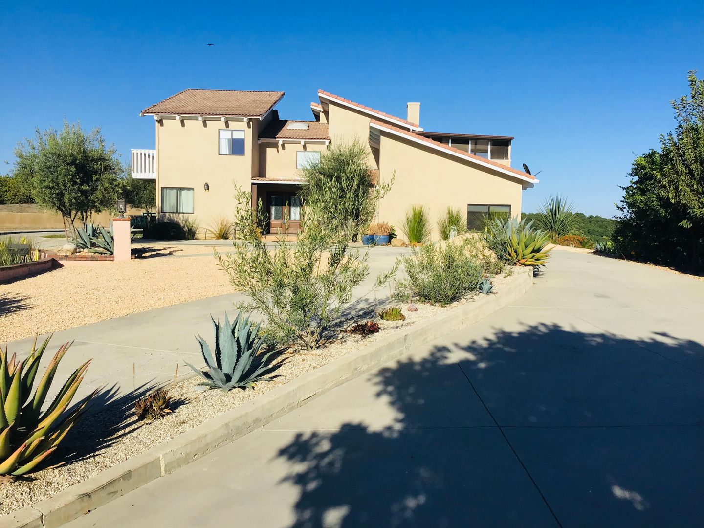 Somis House: 6482 Ridgecrest Lane