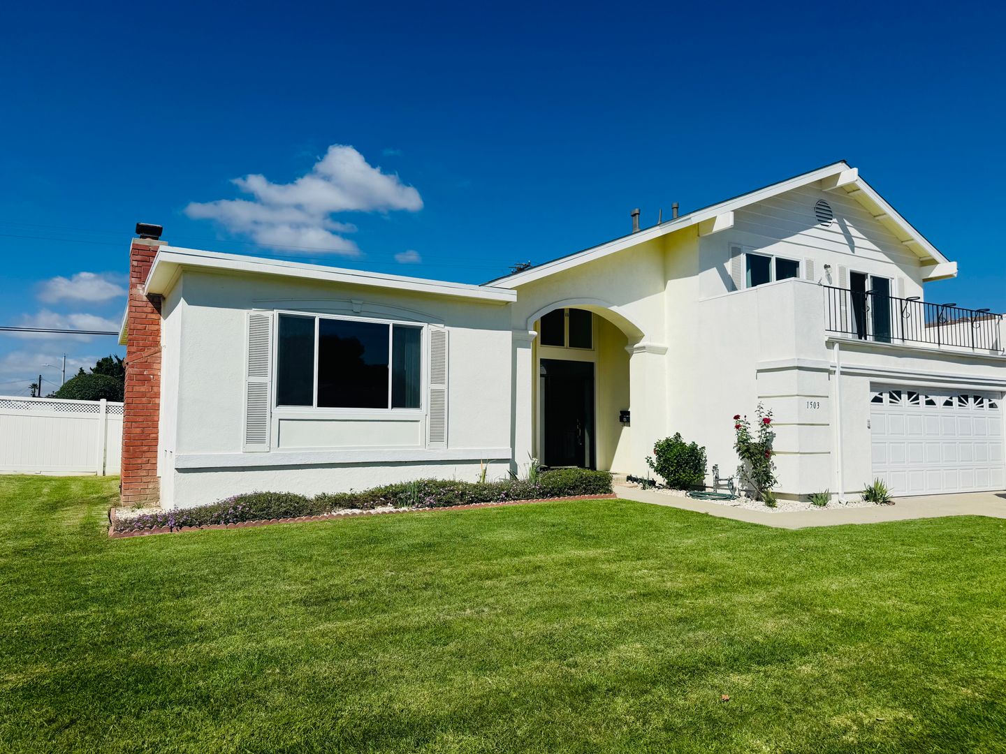 Camarillo House: 1503 N Dara St