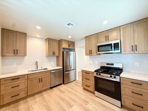 2 Bedroom 1 Bath duplex BRAND NEW CONSTRUCTION! HUGE MOVE IN SPECIAL! – photo 1