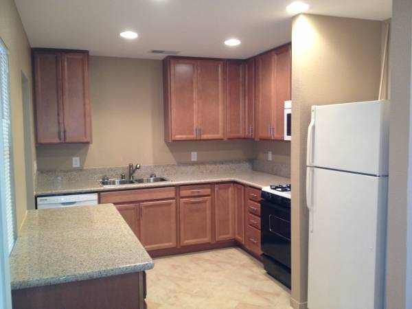 San Diego Apartment: 1352-1354 Reed Ave