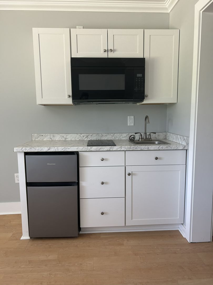 Lakeland Apartment: 149 West Thigpen Ave