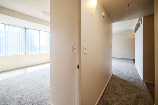 Elevated living in Portland's Hollywood District – photo 1