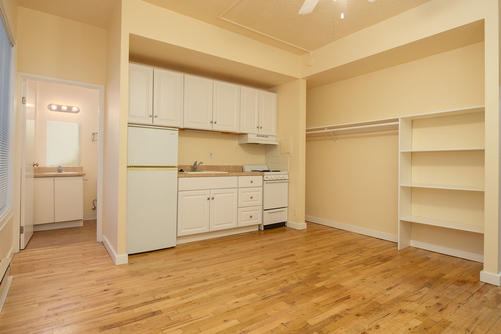 Portland Apartment: 1129 SW Washington Street