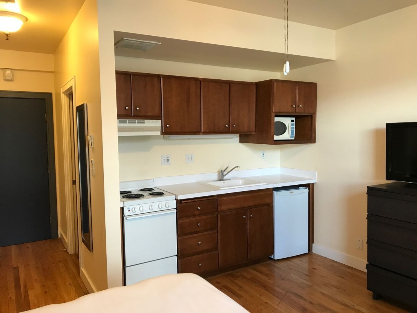 Portland Apartment: 1129 SW Washington Street