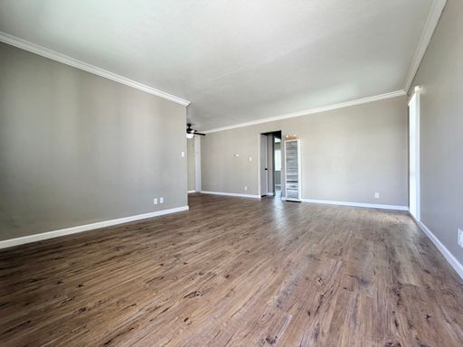 ***Back To School Special One Month's Free Rent***Spacious 2-Bedroom, 1-Bath Apartment – photo 1