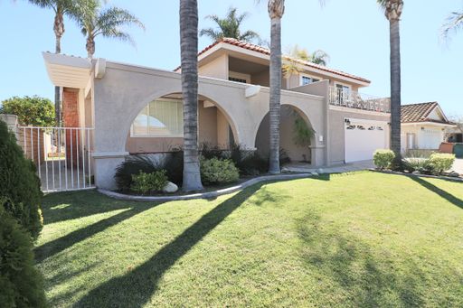 Live in Style in the Heart of Camarillo! – photo 1