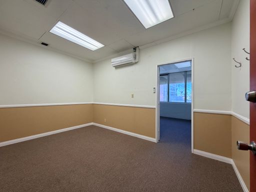 Prime Corner Office Suite in the Downtown Oxnard Corridor! – 141 S A Street, Unit 207