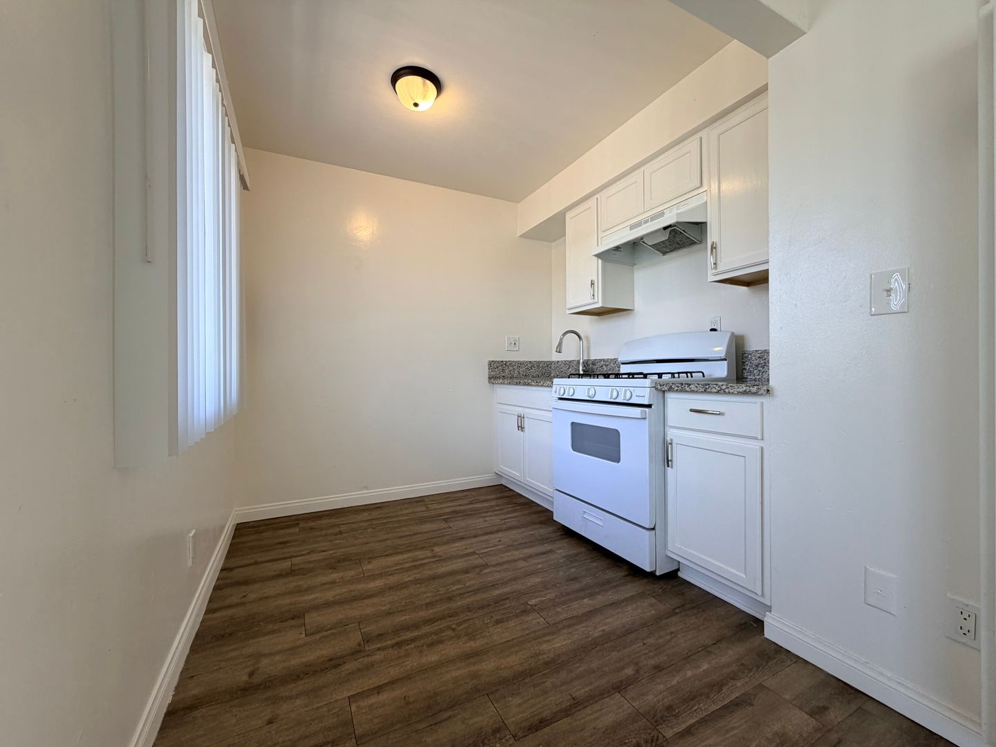 Oxnard Apartment: 441/451 Cuesta Del Mar Drive