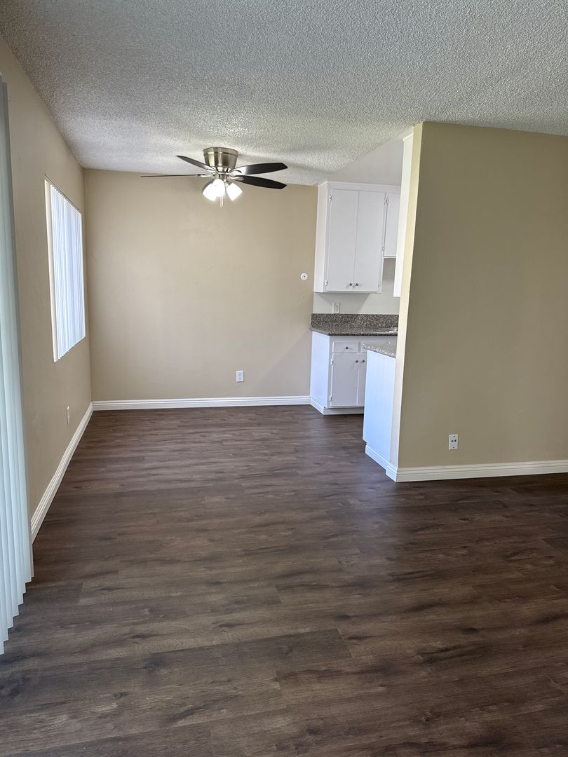 Chula Vista Apartment: 272 Kennedy St.