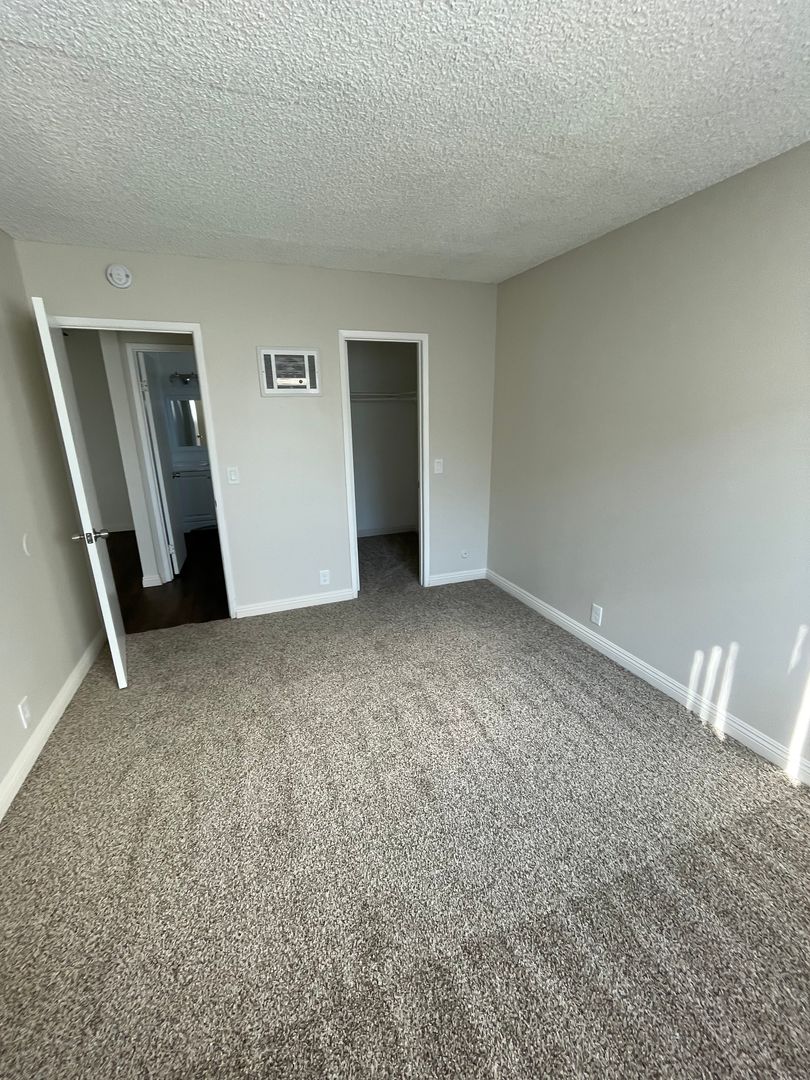 Chula Vista Apartment: 520 Naples St.