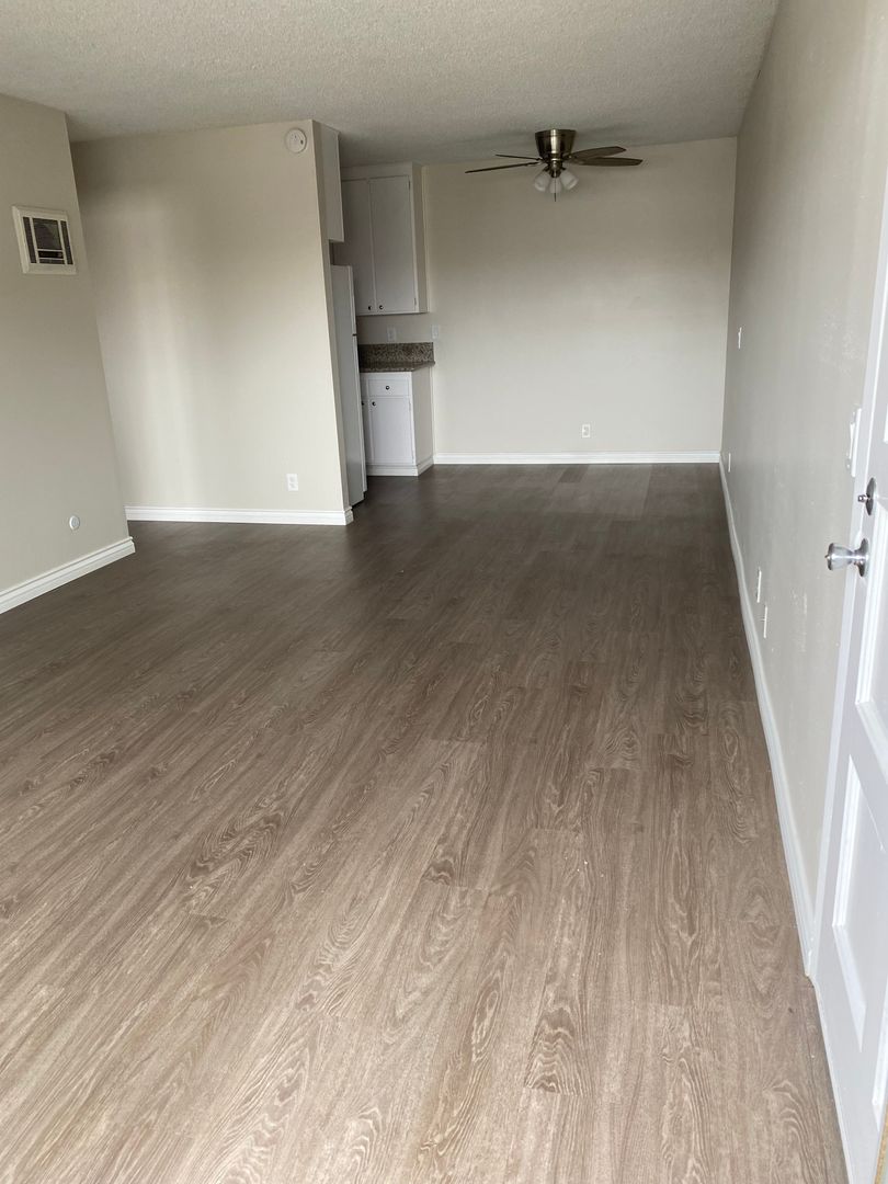 Cordova Apartment 6 of 8