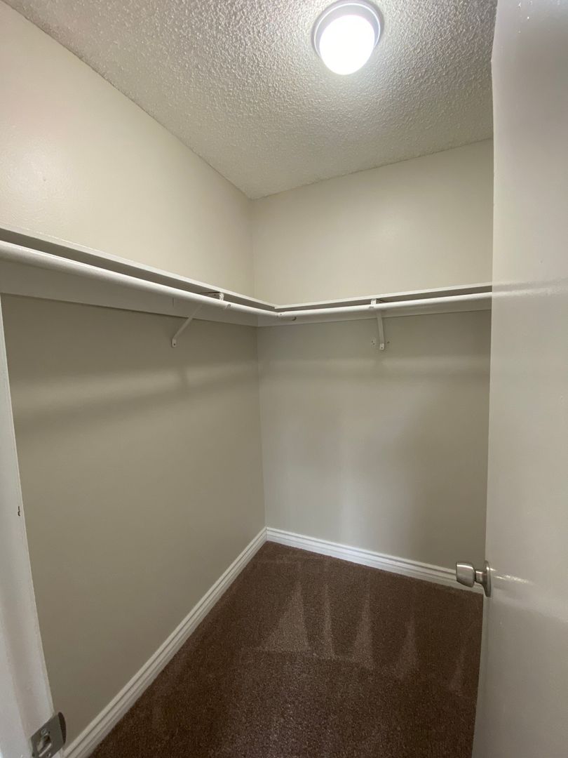 Cordova Apartment 7 of 8